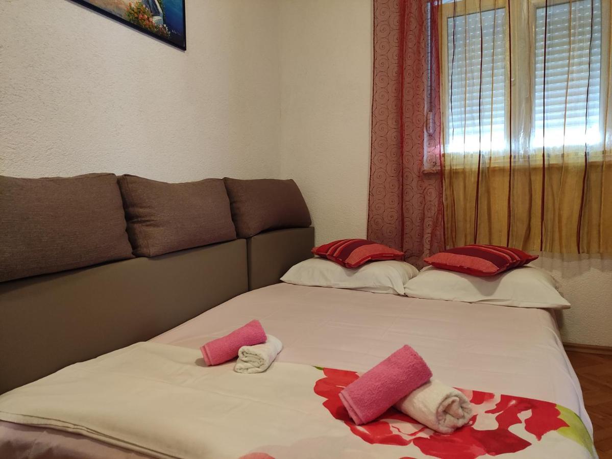 Apartmani Mara Rogoznica Rogoznica  Exterior foto