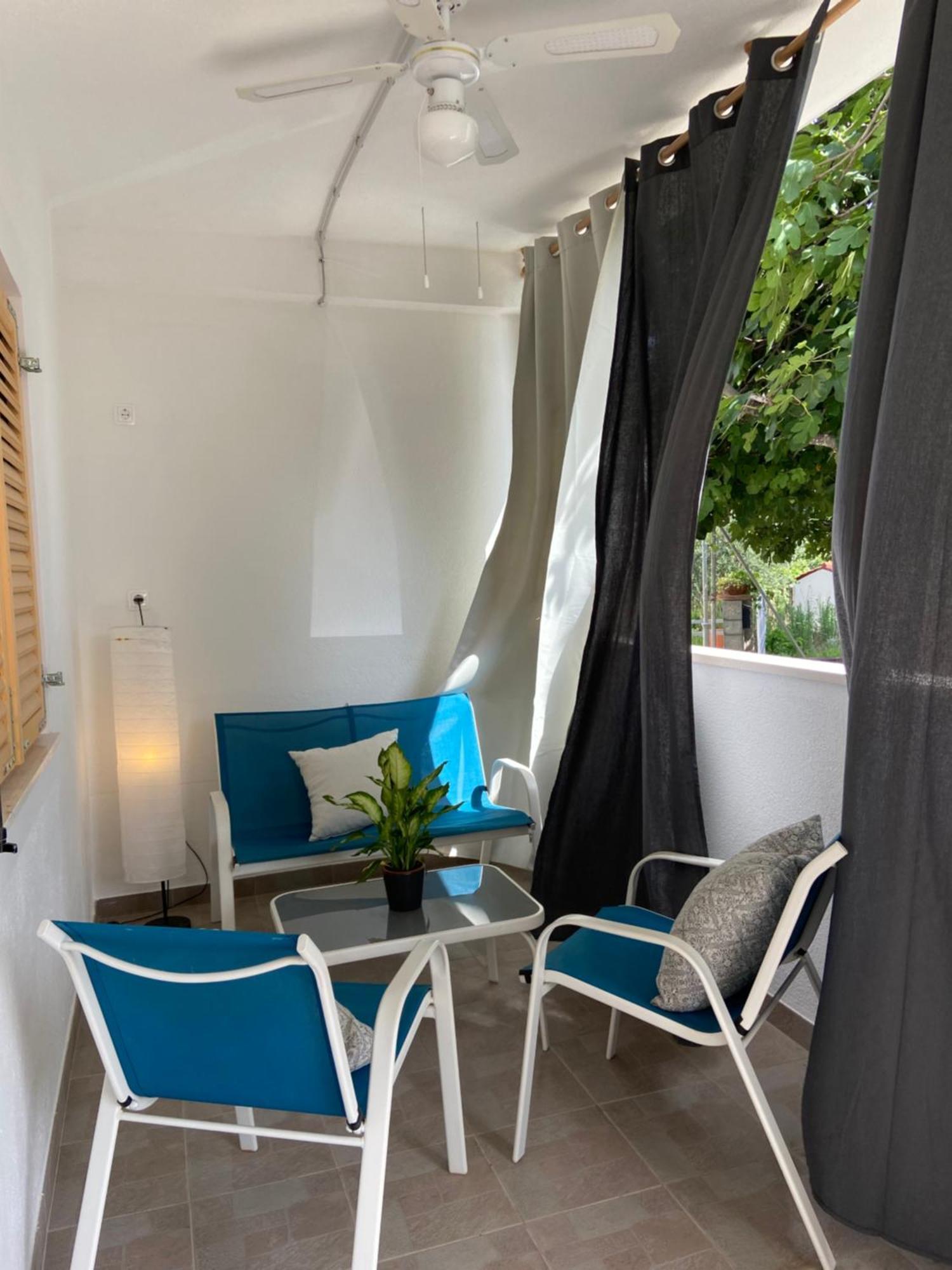Apartmani Mara Rogoznica Rogoznica  Exterior foto